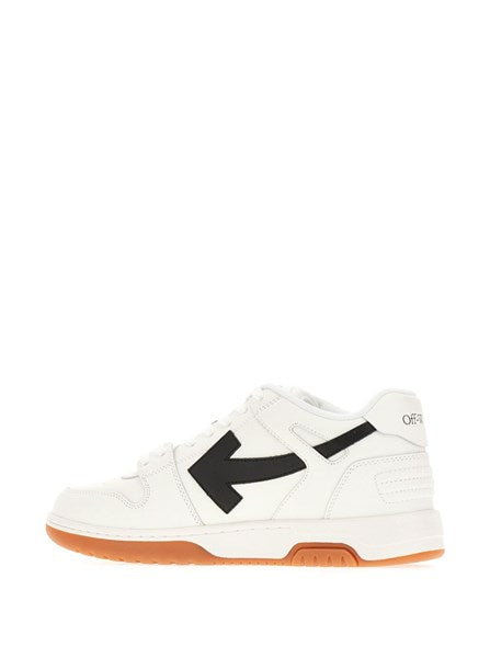 SNEAKERS 'OUT OF OFFICE'