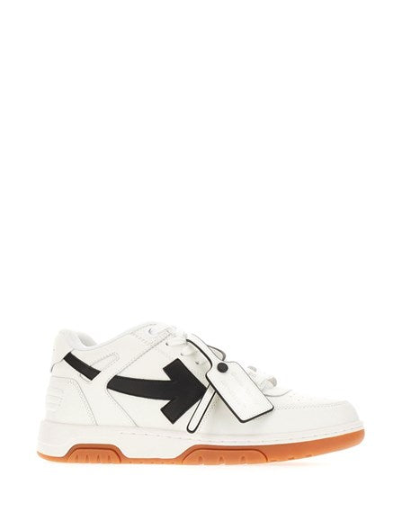 SNEAKERS 'OUT OF OFFICE'
